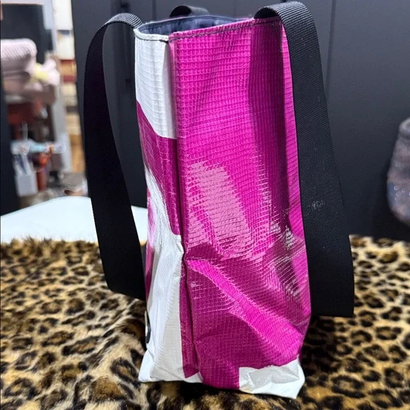 RAREFORM Stylish Pink and White Tote Bag. Made from recycled billboards. - Picture 2 of 8
